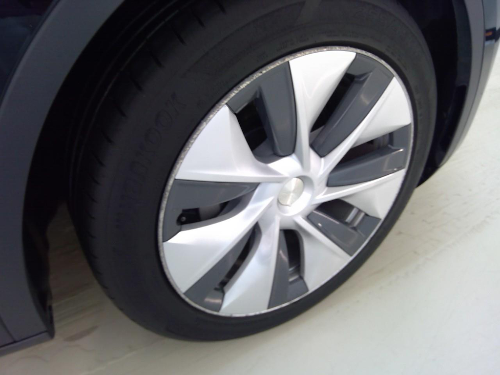 Foto 27 van Tesla Model Y