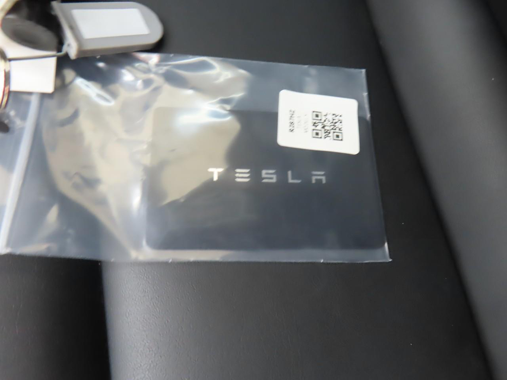Foto 25 van Tesla Model Y