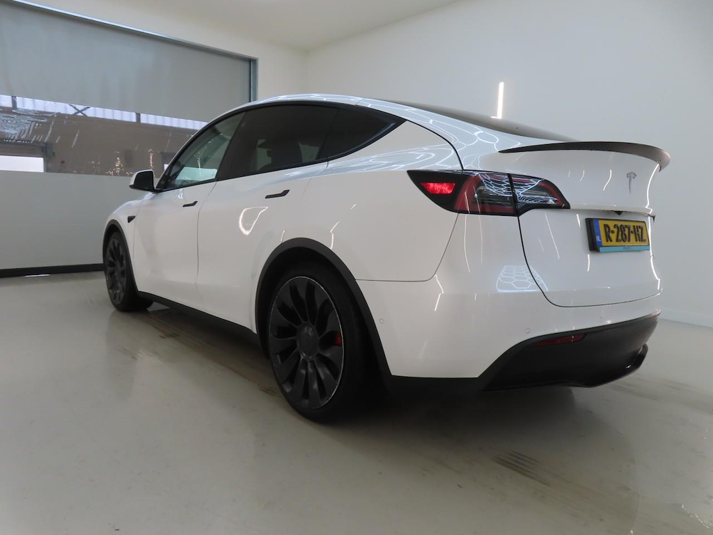 Foto 5 van Tesla Model Y