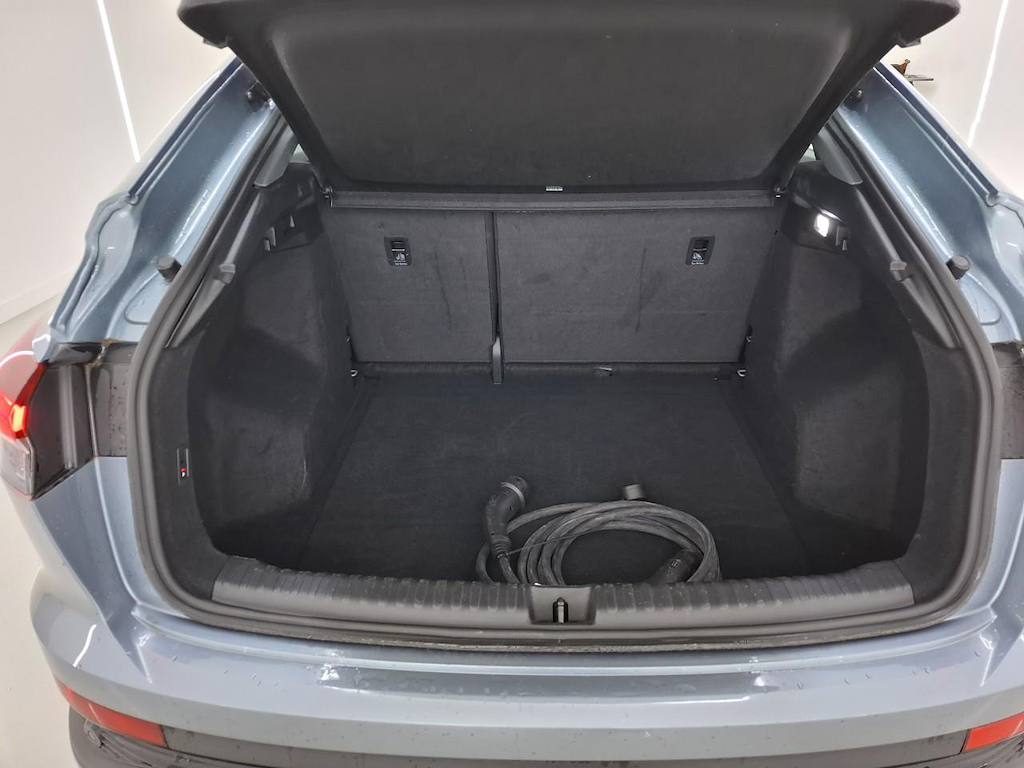 Foto 11 van Audi Q4 Sportback e-tron