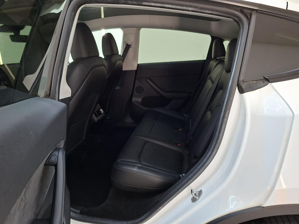 Foto 9 van Tesla Model Y