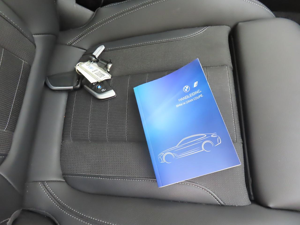 Foto 17 van BMW i4