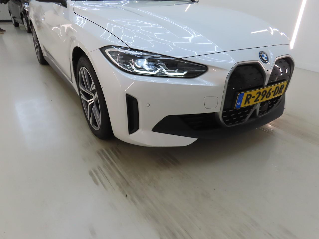 Foto 27 van BMW i4