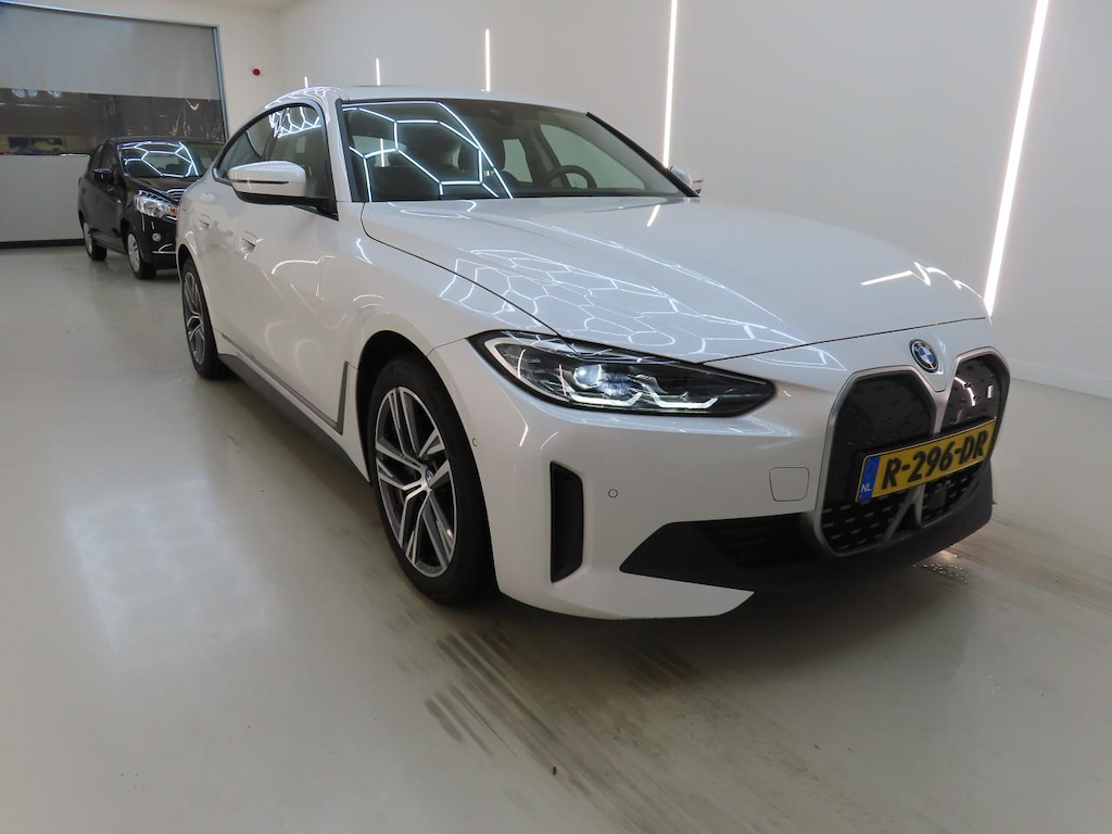 Foto 7 van BMW i4