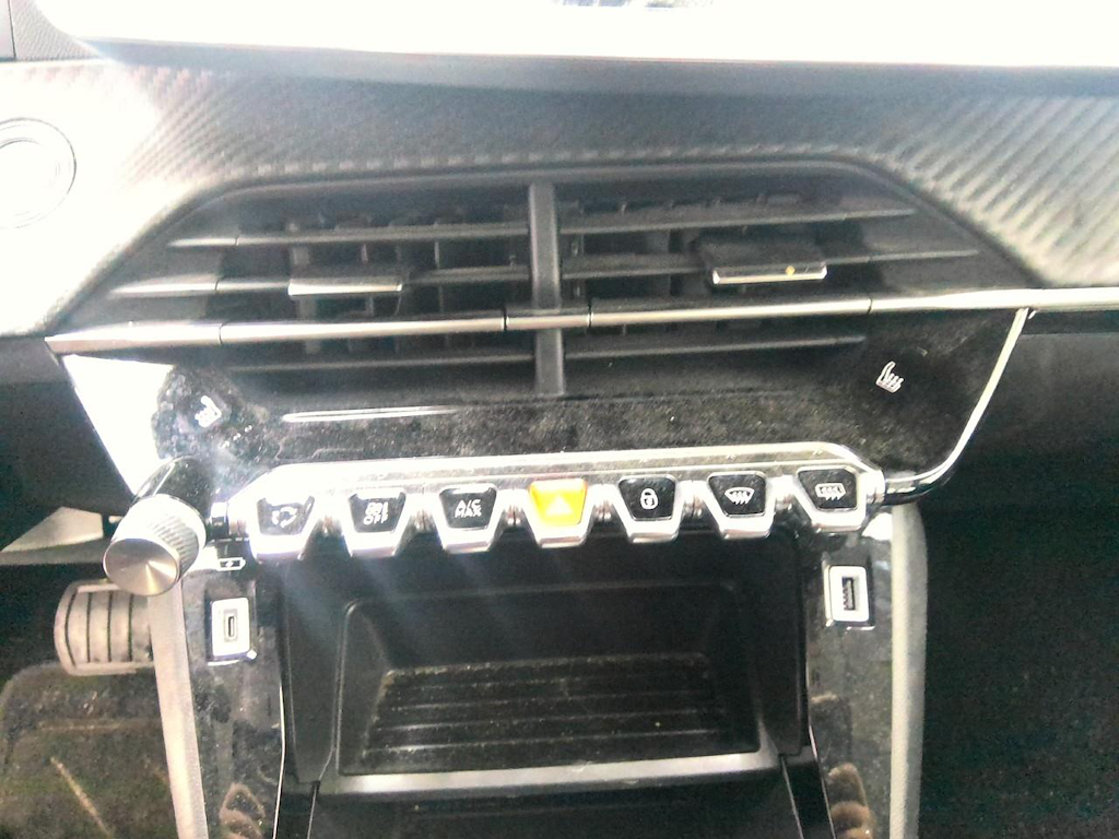 Foto 16 van Peugeot E-208