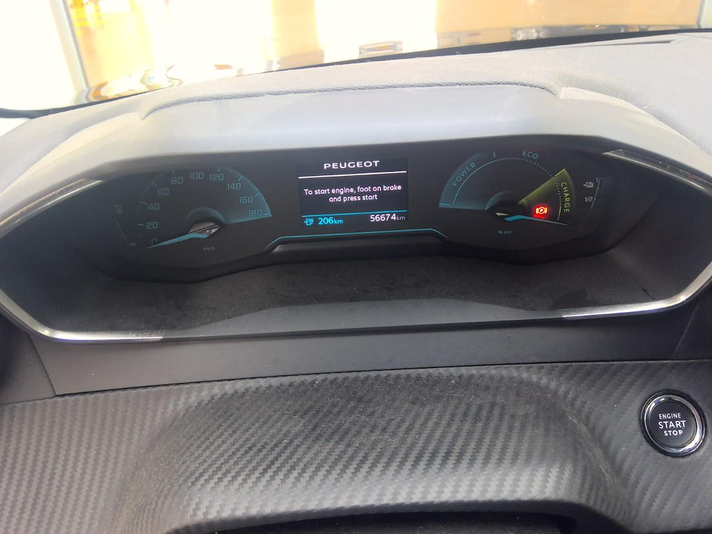Foto 4 van Peugeot E-208