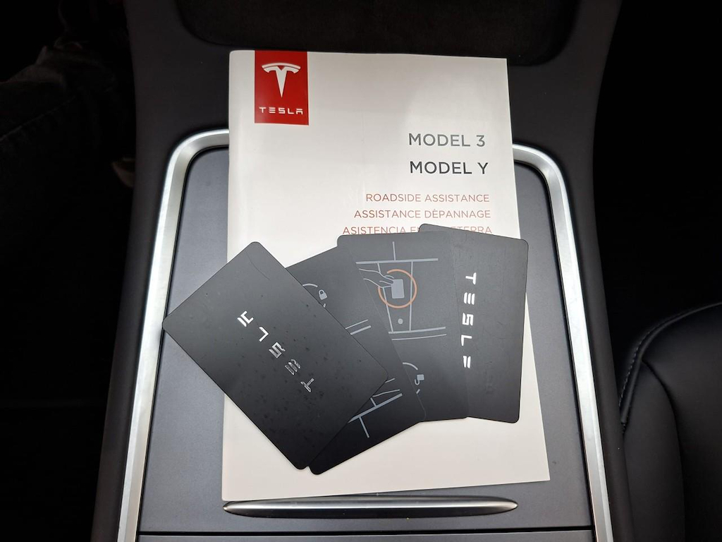 Foto 12 van Tesla Model Y