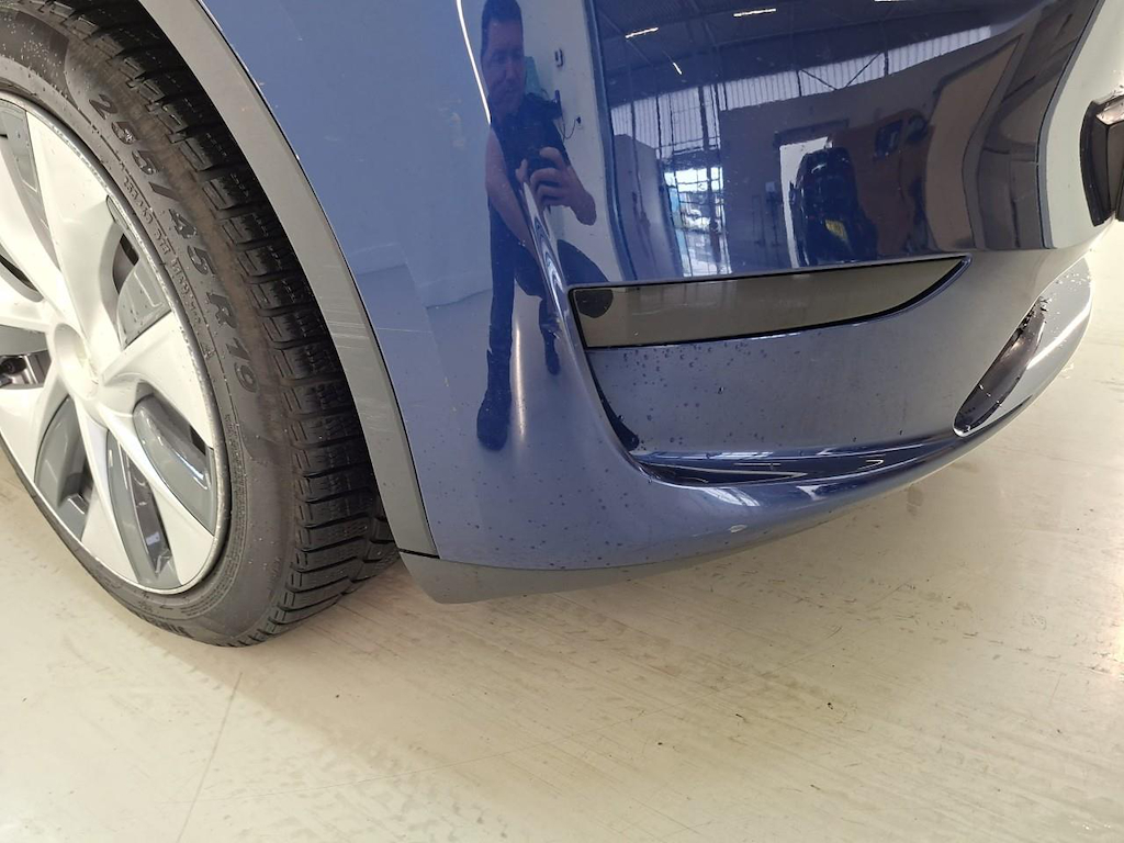 Foto 23 van Tesla Model Y