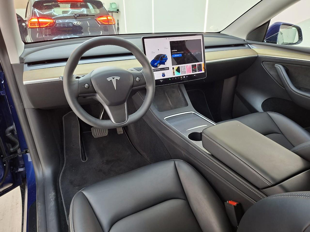 Foto 9 van Tesla Model Y