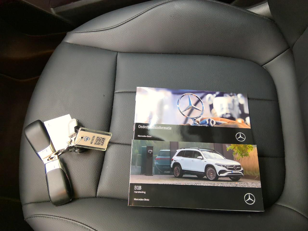 Foto 13 van Mercedes EQB