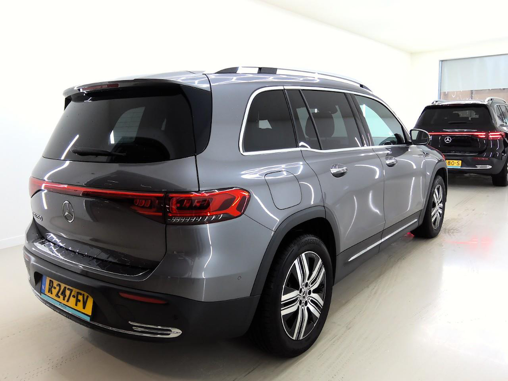 Foto 3 van Mercedes EQB