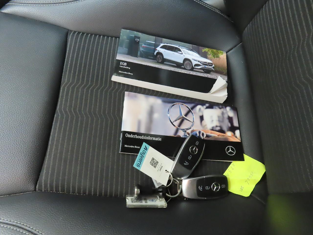 Foto 17 van Mercedes EQB