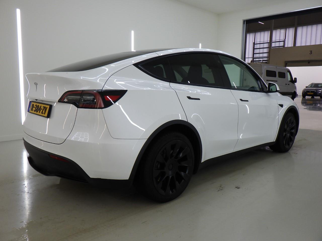 Foto 3 van Tesla Model Y