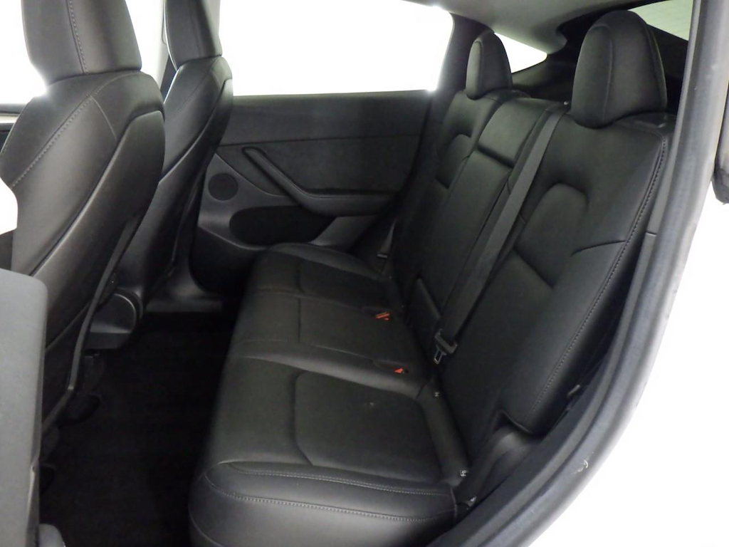 Foto 9 van Tesla Model Y