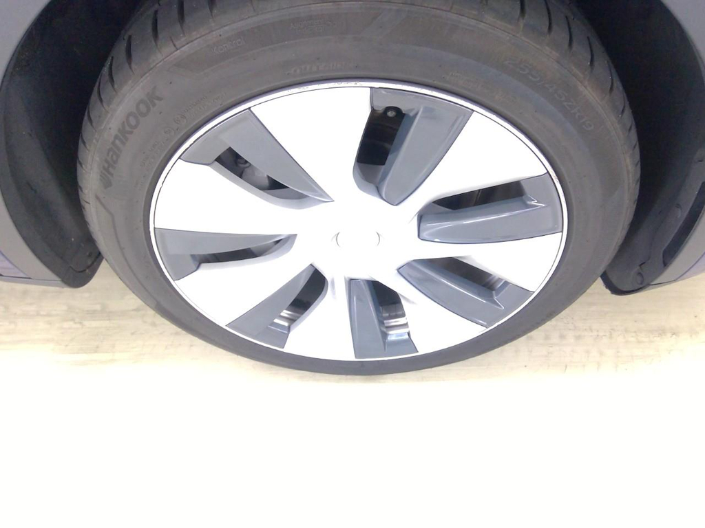Foto 35 van Tesla Model Y