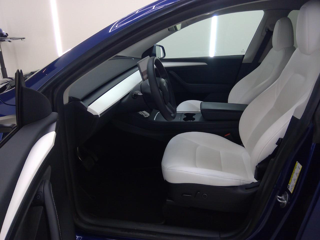 Foto 9 van Tesla Model Y