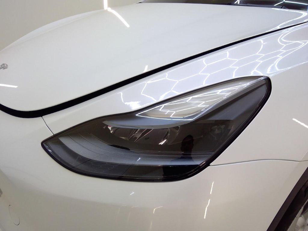 Foto 25 van Tesla Model Y