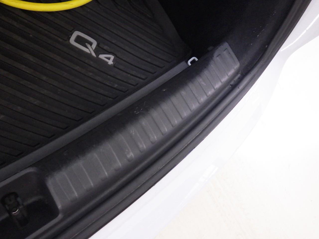 Photo 27 of Audi Q4 e-tron