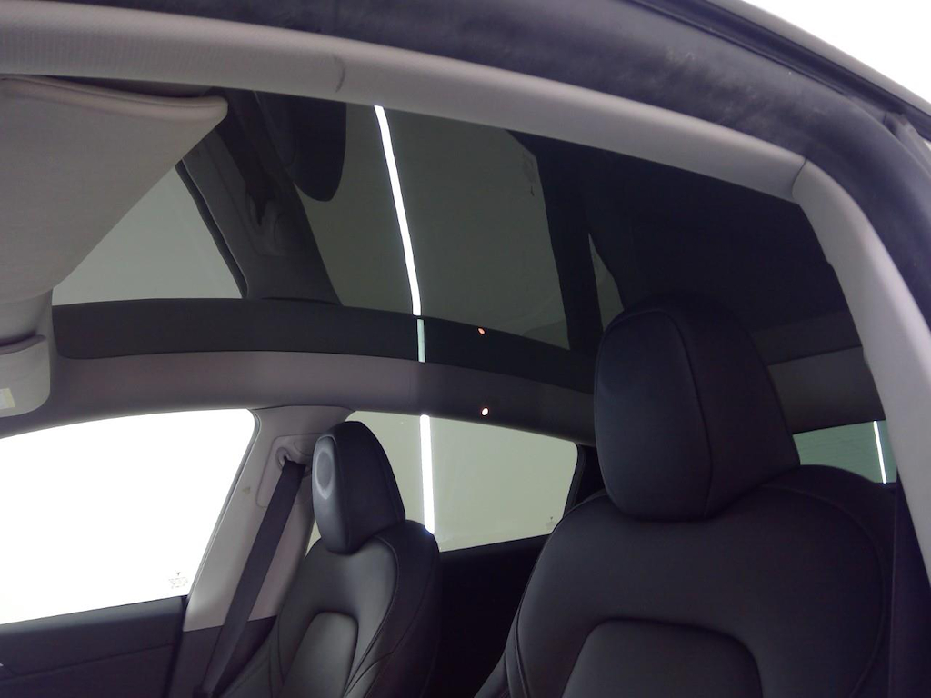 Foto 19 van Tesla Model Y