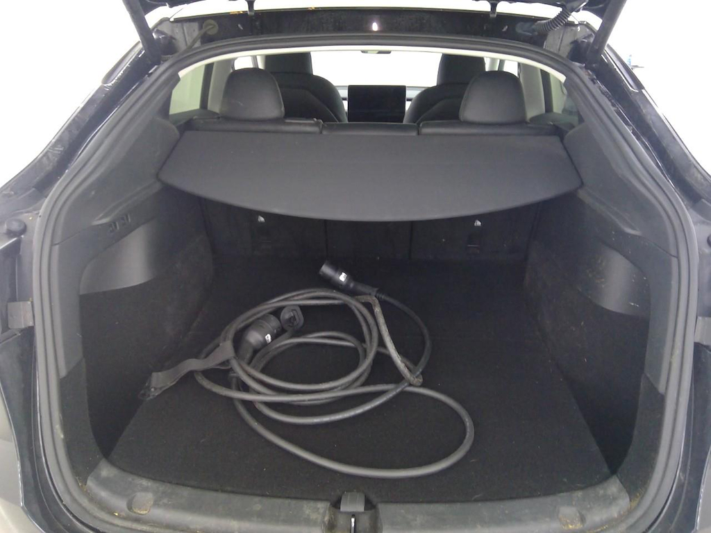 Foto 10 van Tesla Model Y