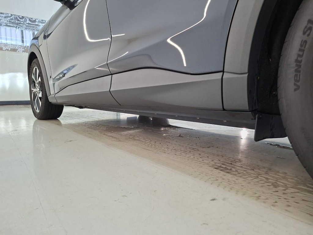 Foto 19 van Ford Mustang