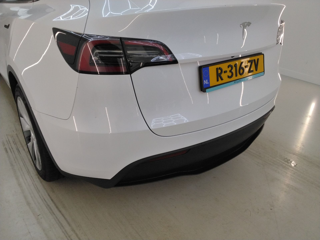 Foto 26 van Tesla Model Y