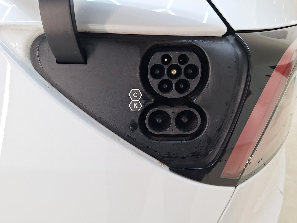 Foto 24 van Tesla Model Y