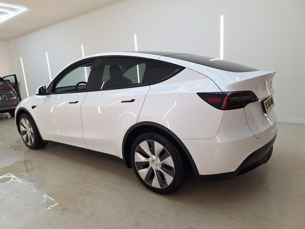 Foto 5 van Tesla Model Y