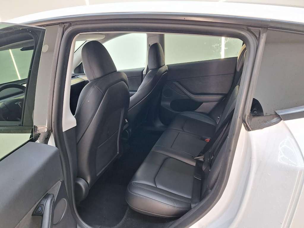 Foto 9 van Tesla Model Y