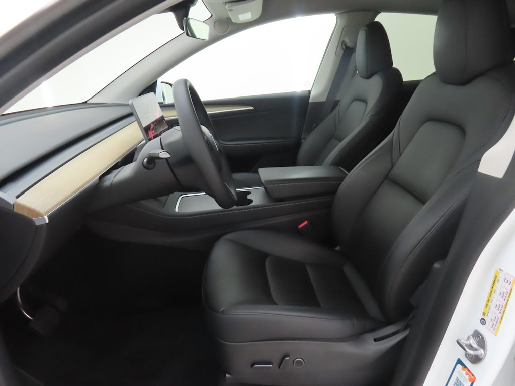 Foto 8 van Tesla Model Y