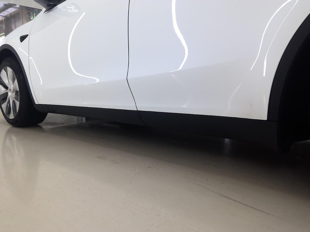 Foto 15 van Tesla Model Y