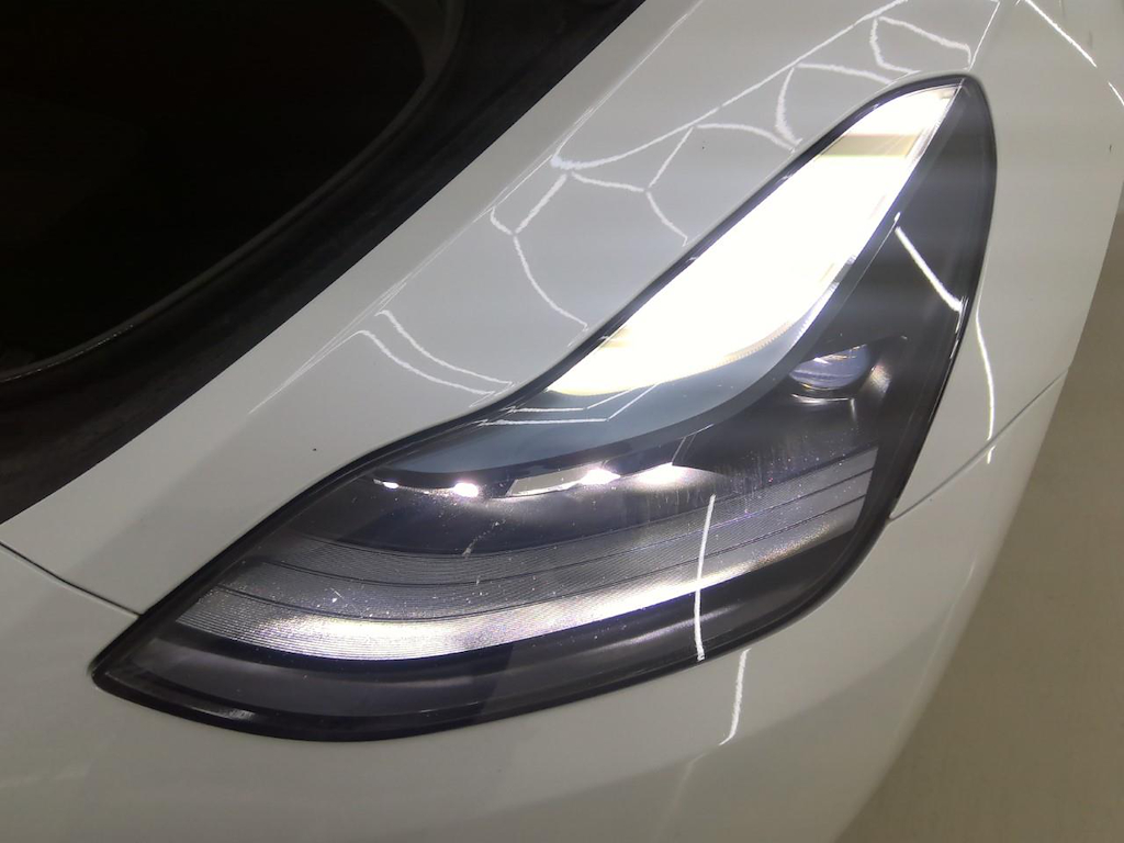 Foto 26 van Tesla Model Y