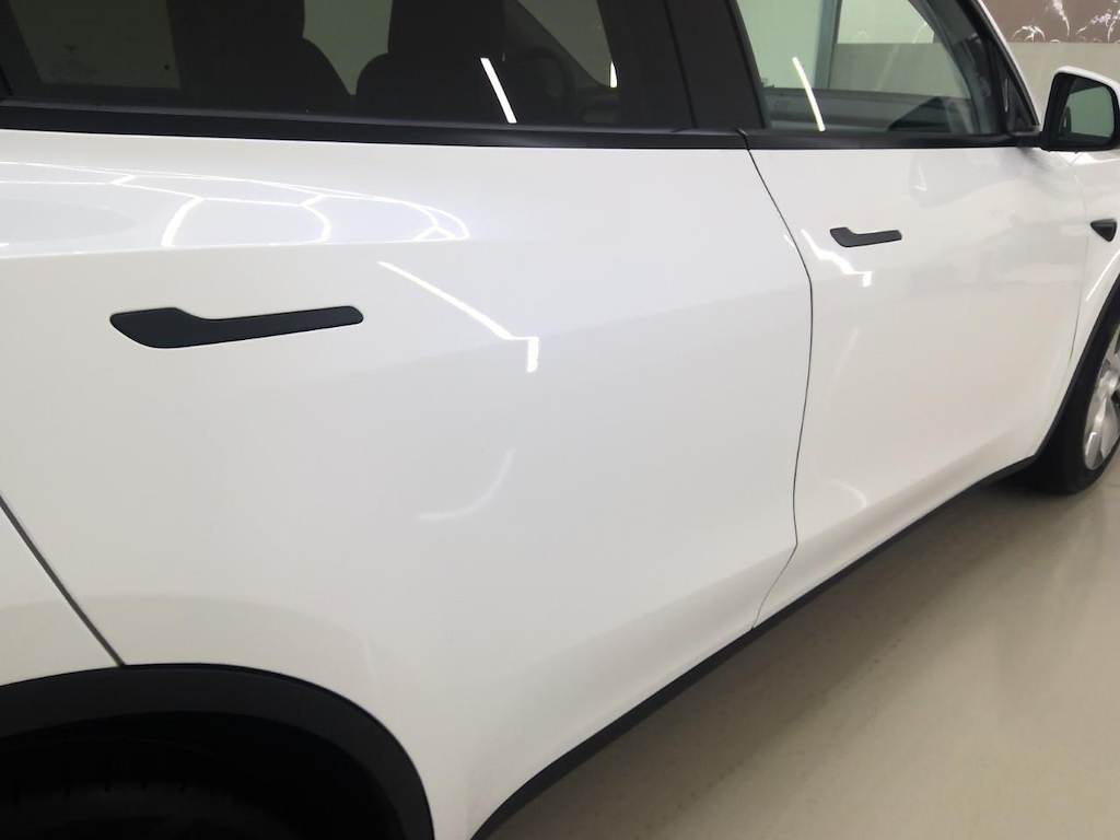 Foto 33 van Tesla Model Y