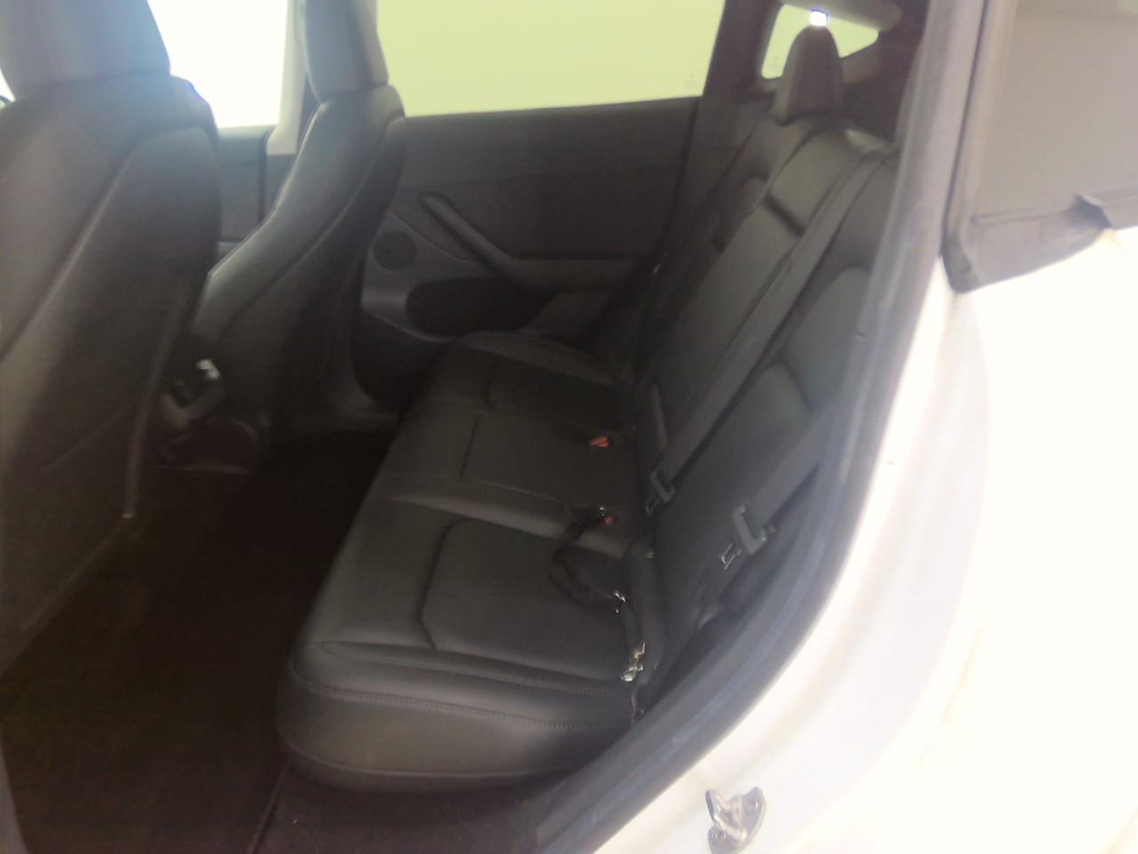 Foto 9 van Tesla Model Y