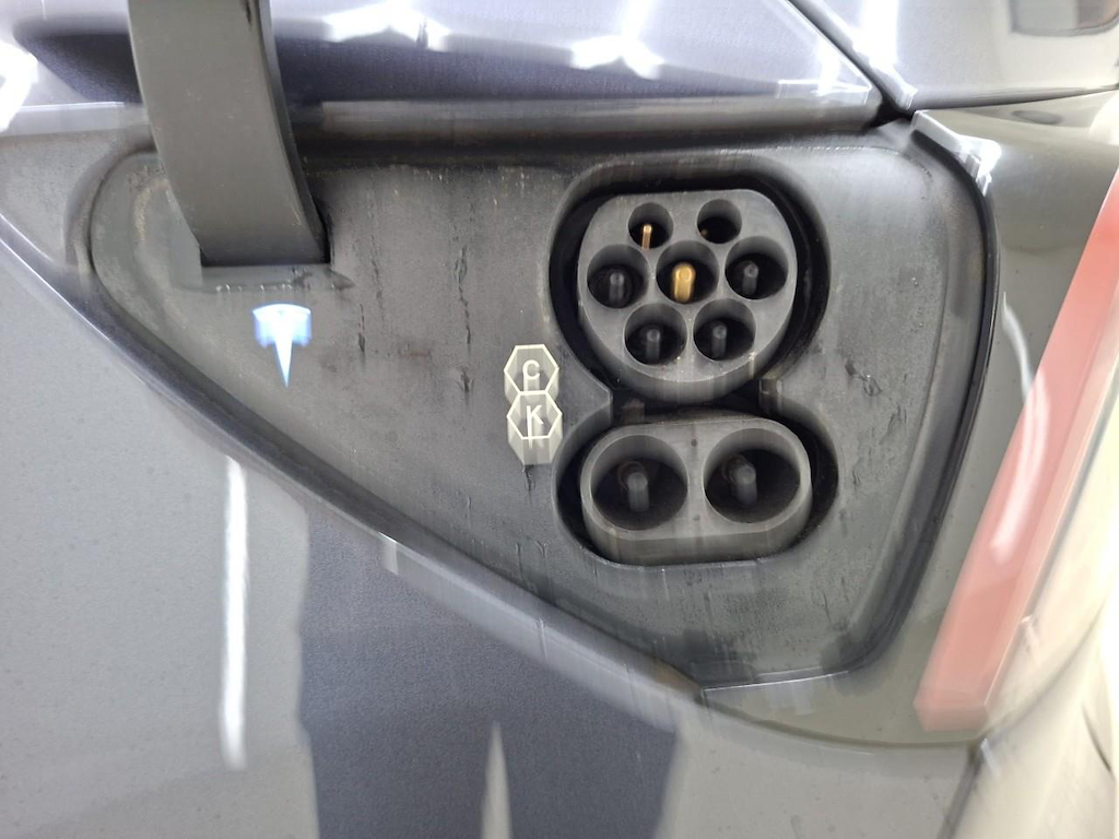Foto 14 van Tesla Model Y