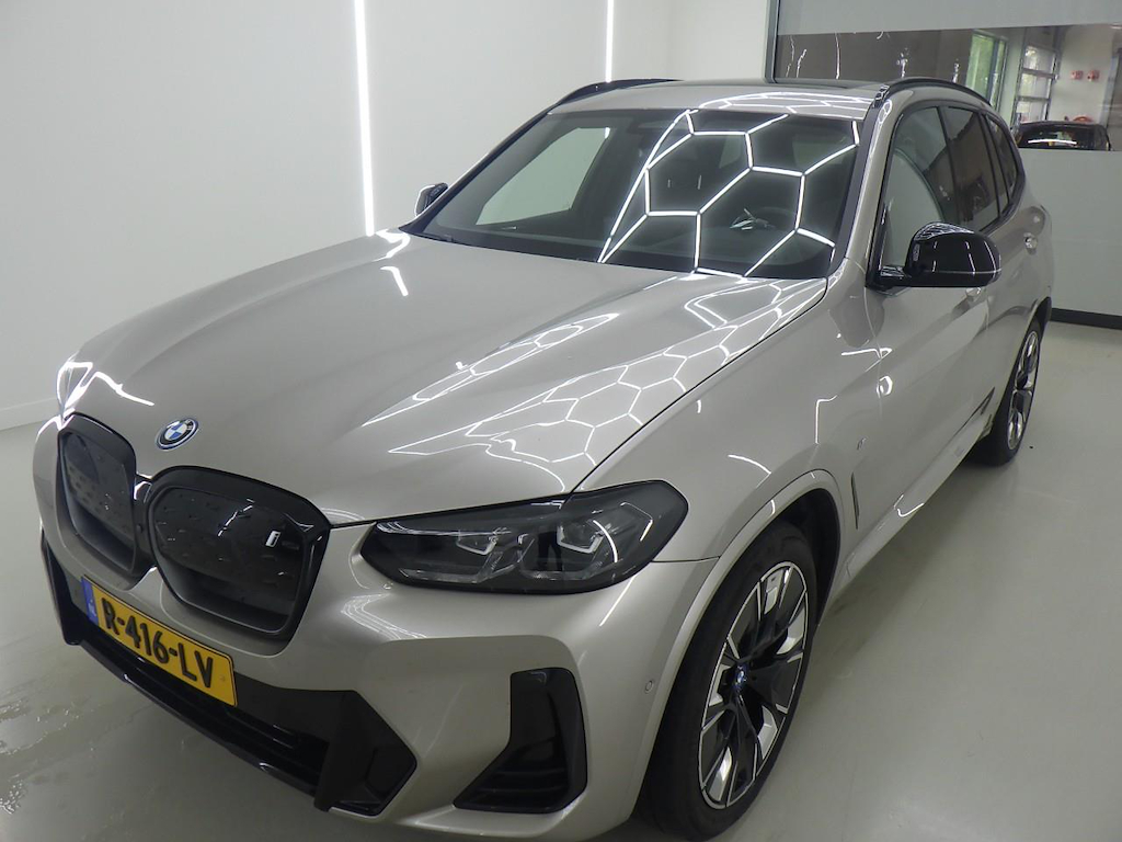 Foto 2 van BMW ix3