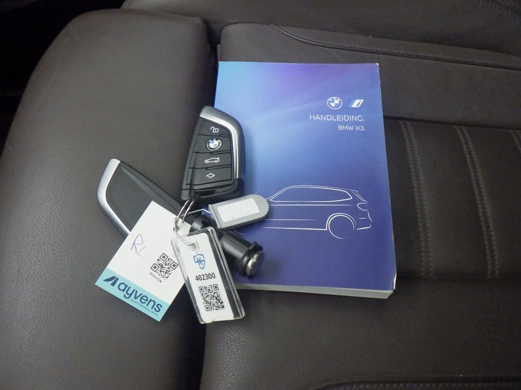 Foto 14 van BMW ix3