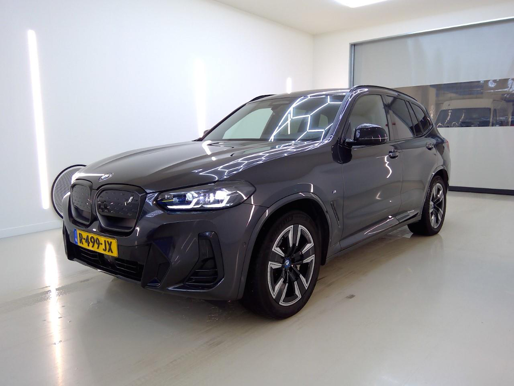 Foto 2 van BMW ix3