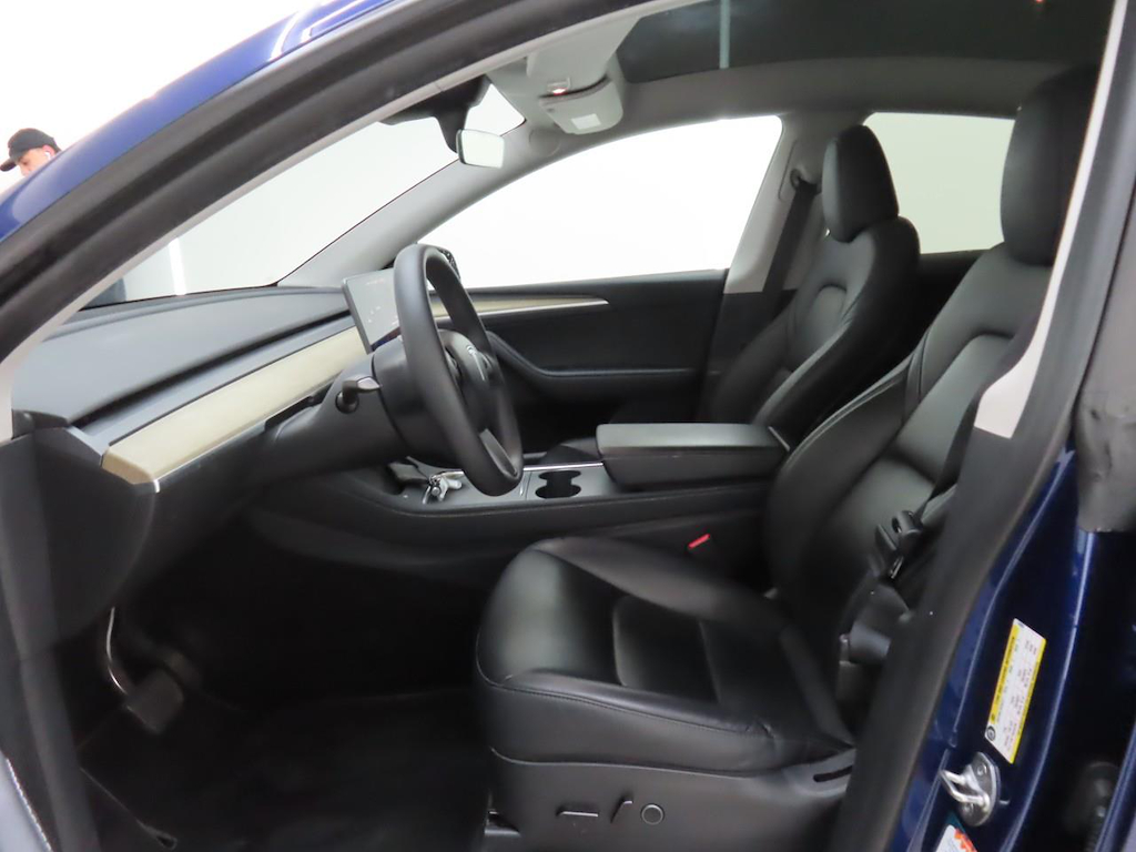 Foto 6 van Tesla Model Y