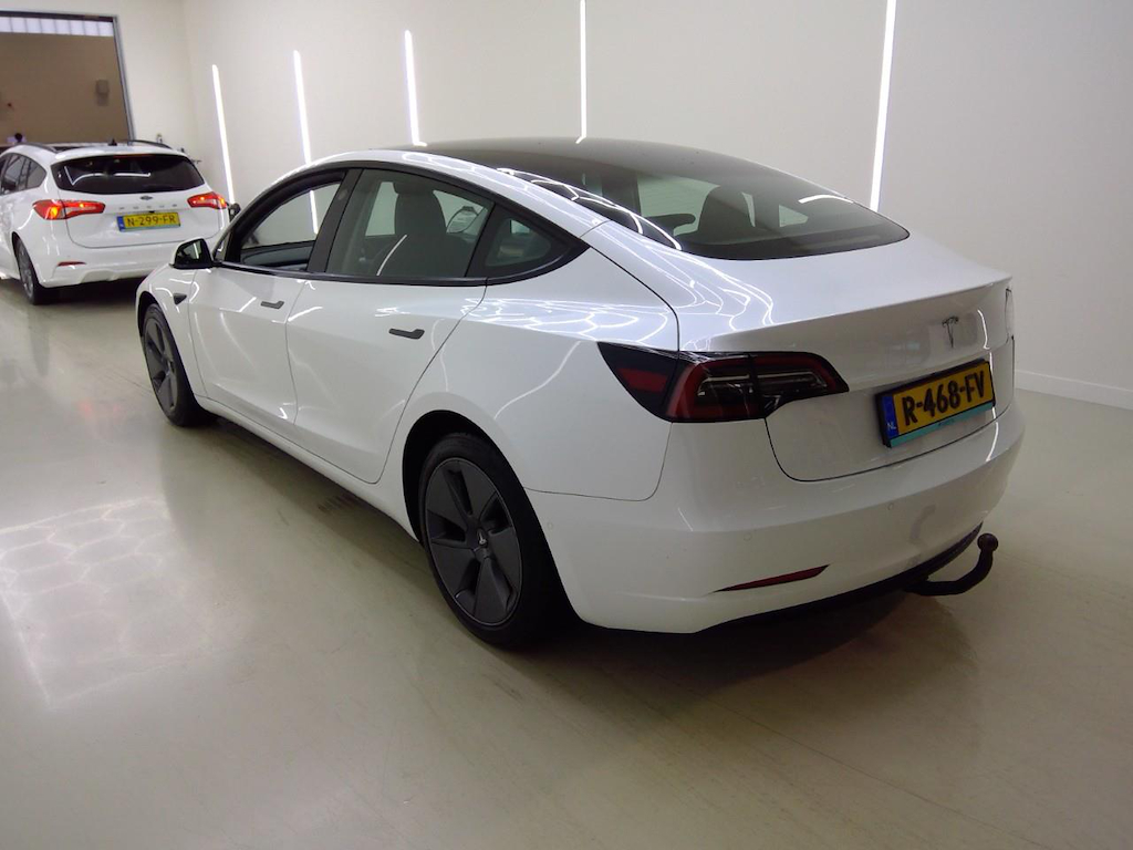 Foto 5 van Tesla Model 3