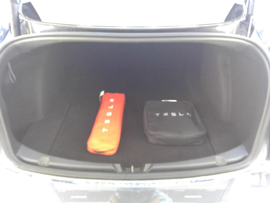 Foto 10 van Tesla Model 3