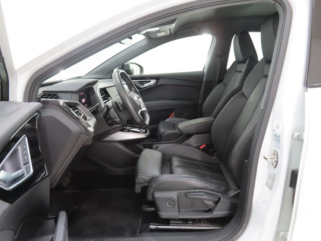 Foto 15 van Audi Q4 Sportback e-tron