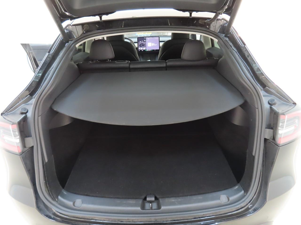 Foto 8 van Tesla Model Y