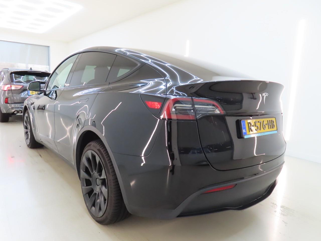 Foto 4 van Tesla Model Y