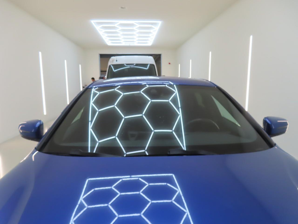 Foto 13 van BMW i4
