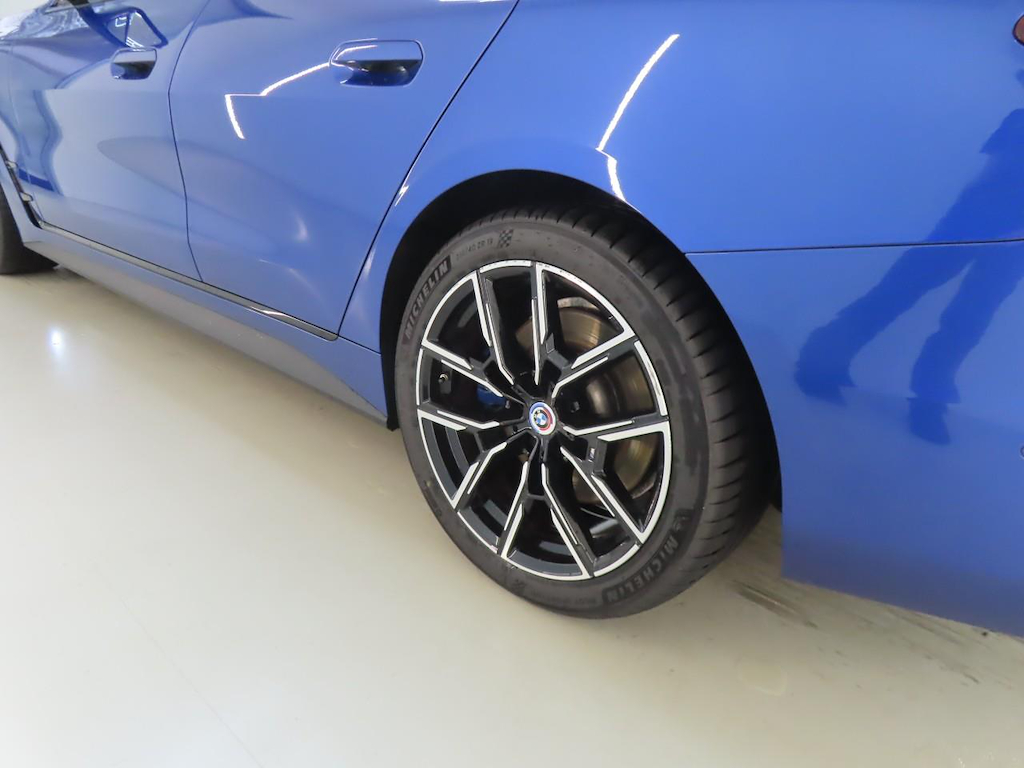 Foto 23 van BMW i4