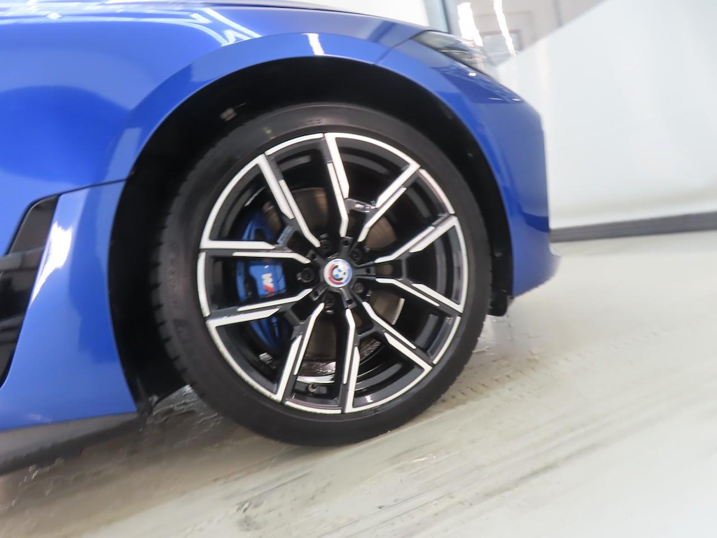 Foto 25 van BMW i4