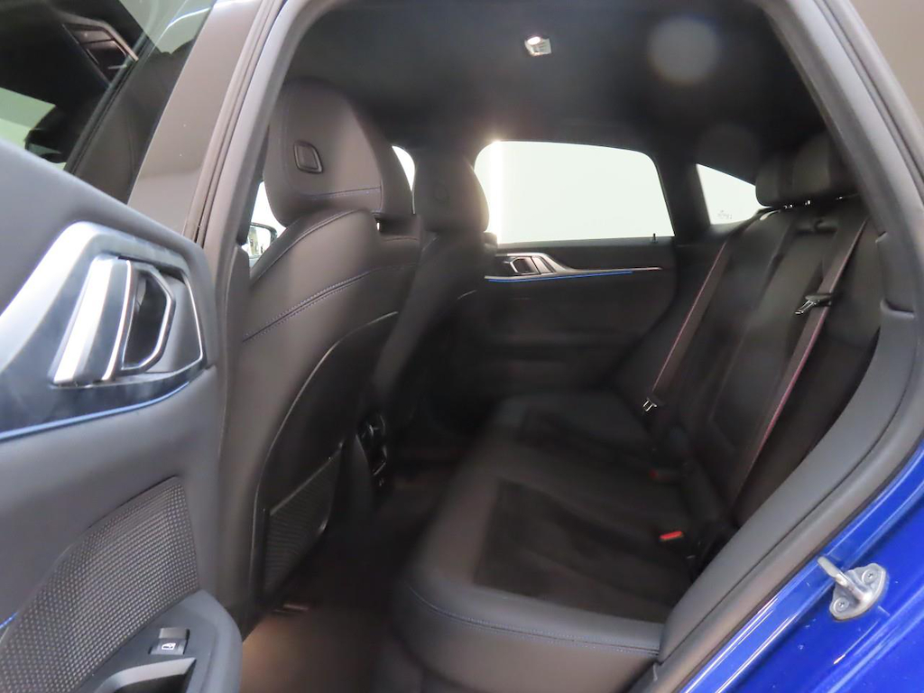 Foto 9 van BMW i4