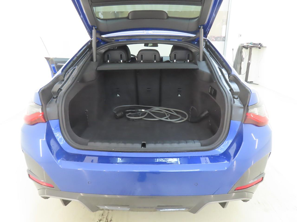 Foto 10 van BMW i4