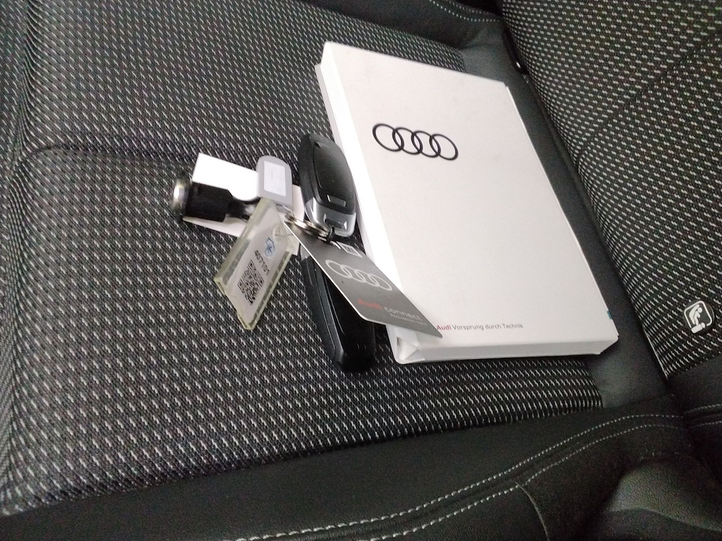 Foto 15 van Audi Q4 e-tron